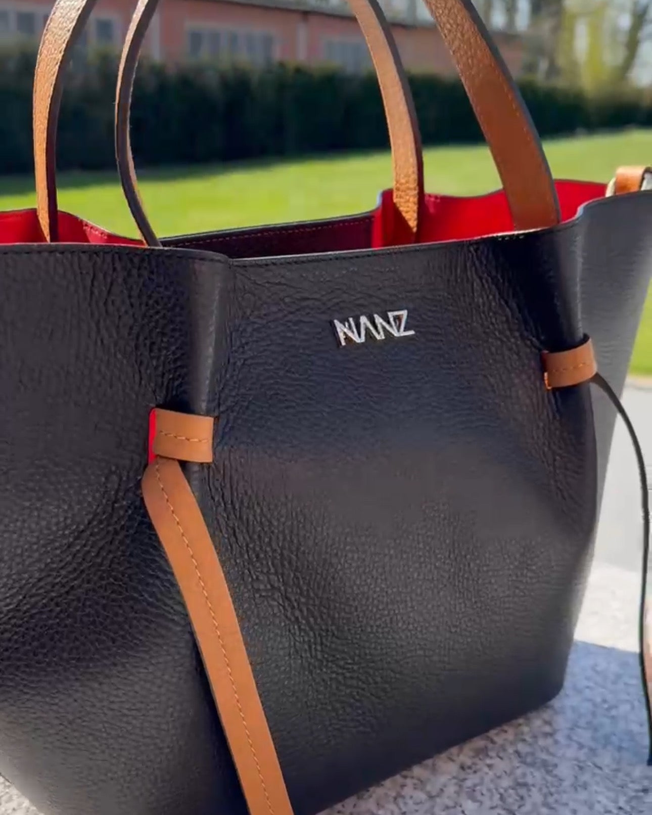 NANZ Élodie Noir bruine leren handtas