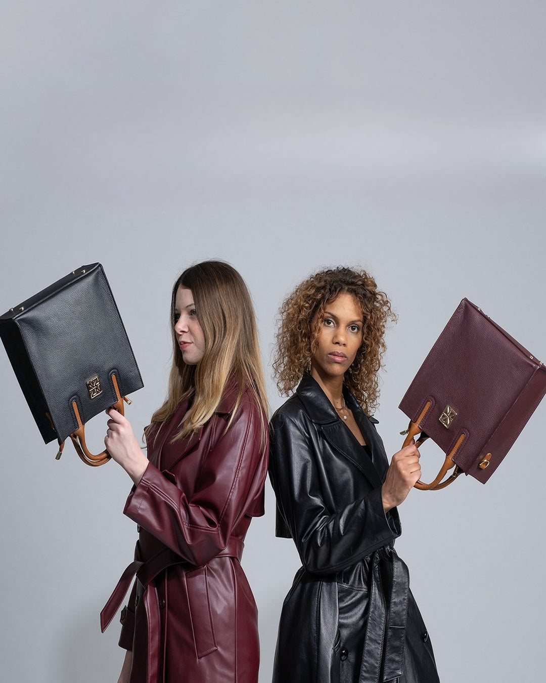 NANZ Milano Compacte Tote van Gekorreld Leer - Bordeauxrood