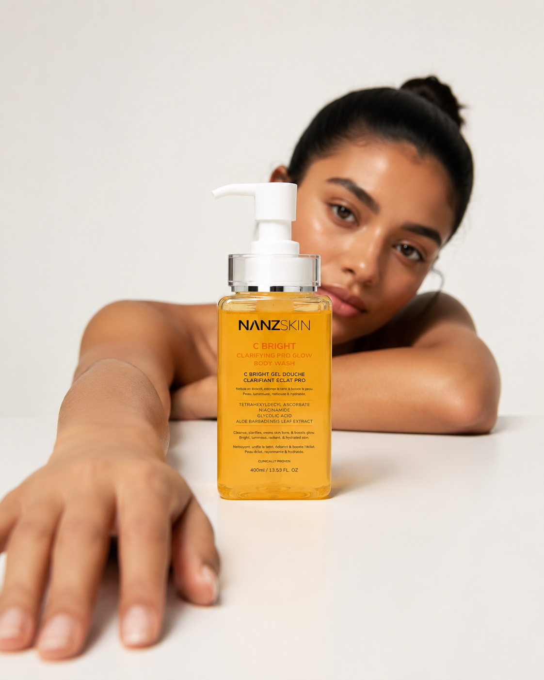 C BRIGHT Clarifying Pro Glow Body Wash