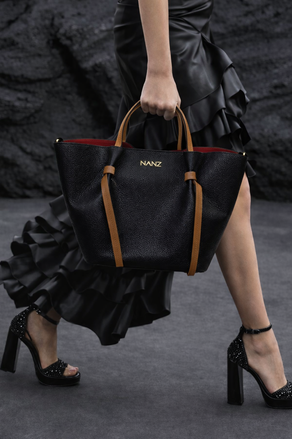 NANZ Élodie Noir bruine leren handtas
