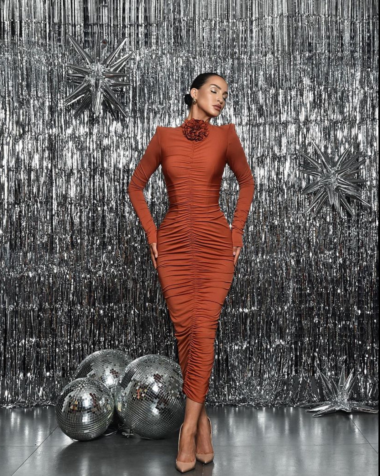NANZ Luxe Audrey Midi-Lengte Body Cone Jurk