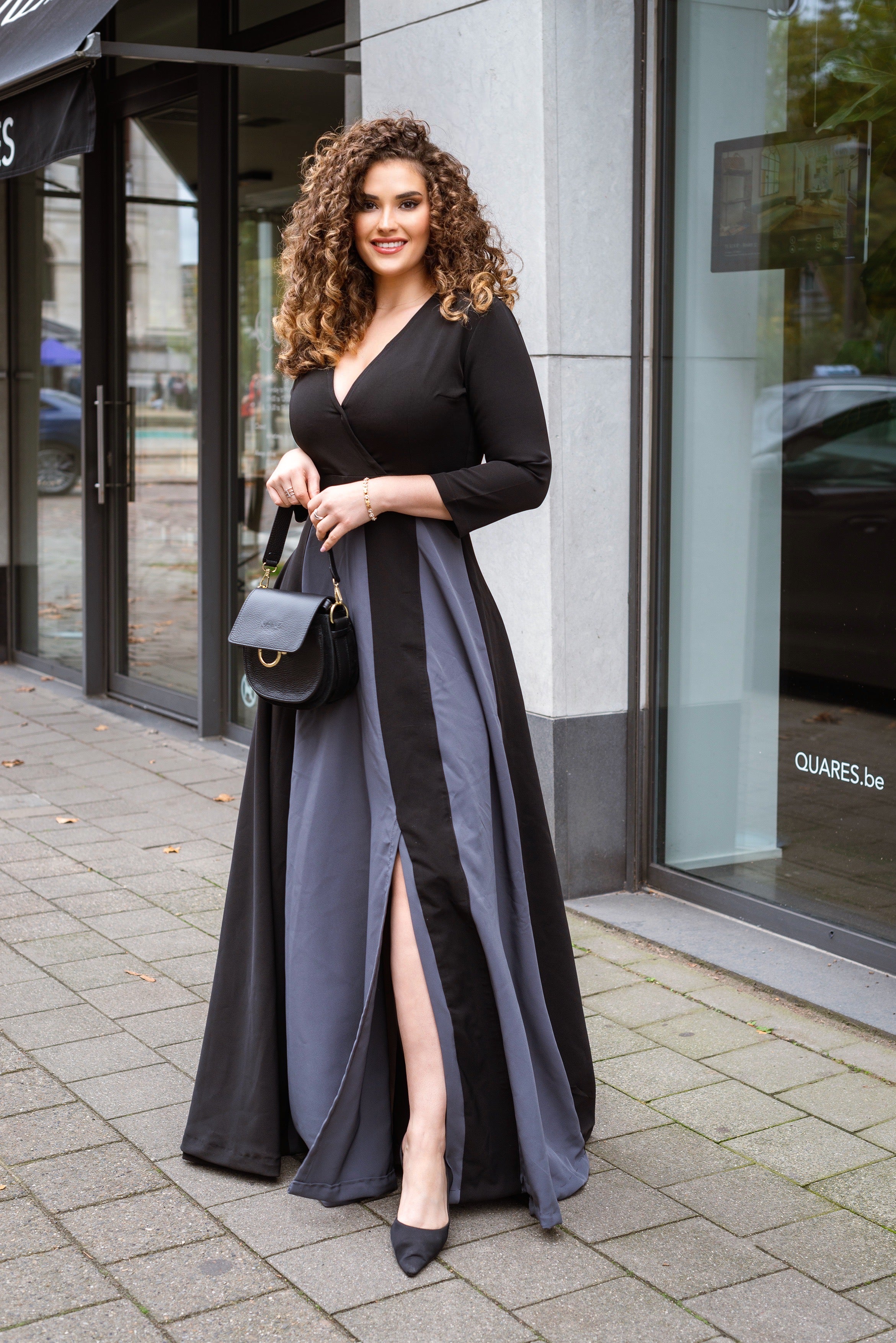 De NANZ Aurelia gedrapeerde maxi-jurk