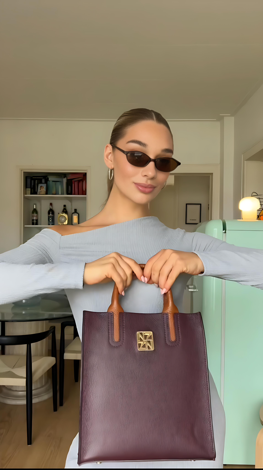 NANZ Milano Compacte Tote van Gekorreld Leer - Bordeauxrood